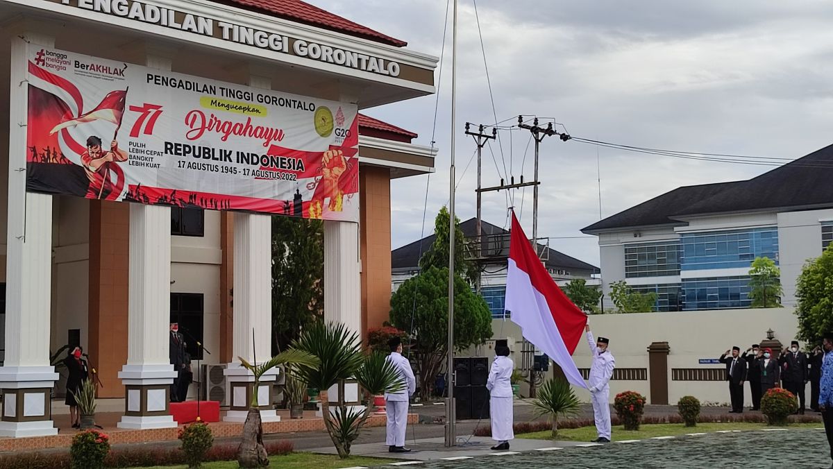 Upacara Peringatan Hari Ulang Tahun Republik Indonesia Ke-77 Pada Pengadilan Tinggi Gorontalo