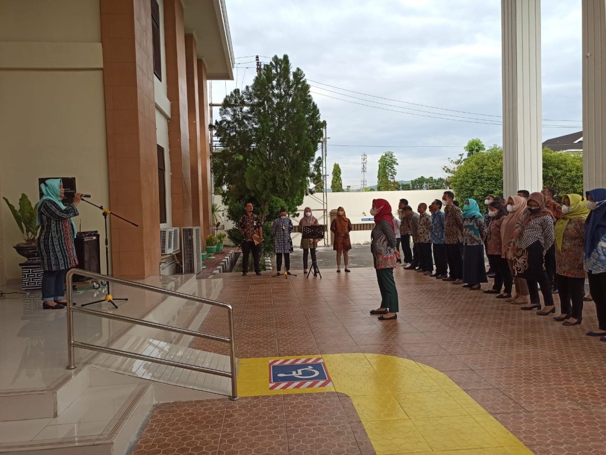 Apel Sore Dalam Meningkatkan Kedisiplinan dan Membangun Budaya Kerja Yang Positif