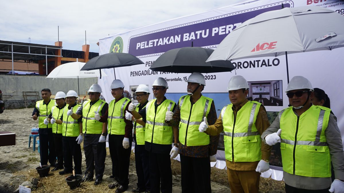 Pengadilan Tinggi Gorontalo Hadiri Seremonial Peletakan Batu Pertama Pembangunan Gedung Pengadilan Tata Usaha Negara Gorontalo