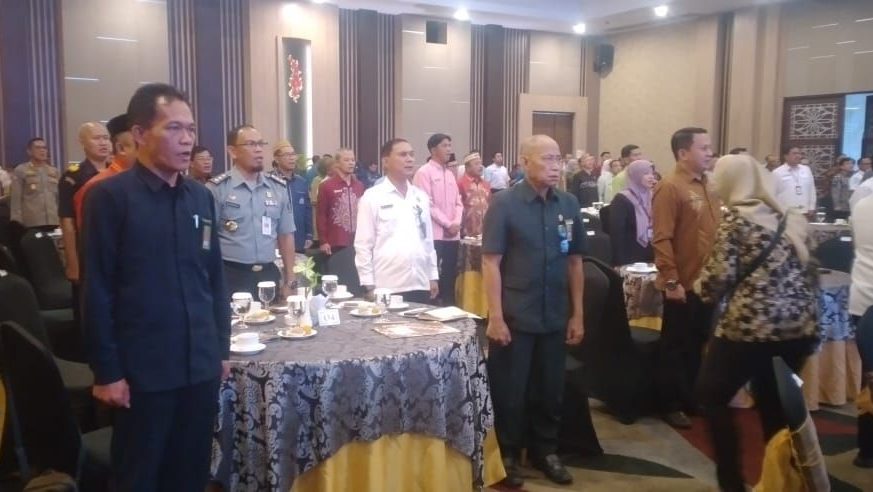 Pengadilan Tinggi Gorontalo Menghadiri Kegiatan Penyerahan Daftar Isian Pelaksanaan Anggaran (DIPA) Satuan Kerja K/L, Daftar Alokasi Transfer ke Daerah Tahun Anggaran 2024 dan Penganugerahan Treasury Awards 2023