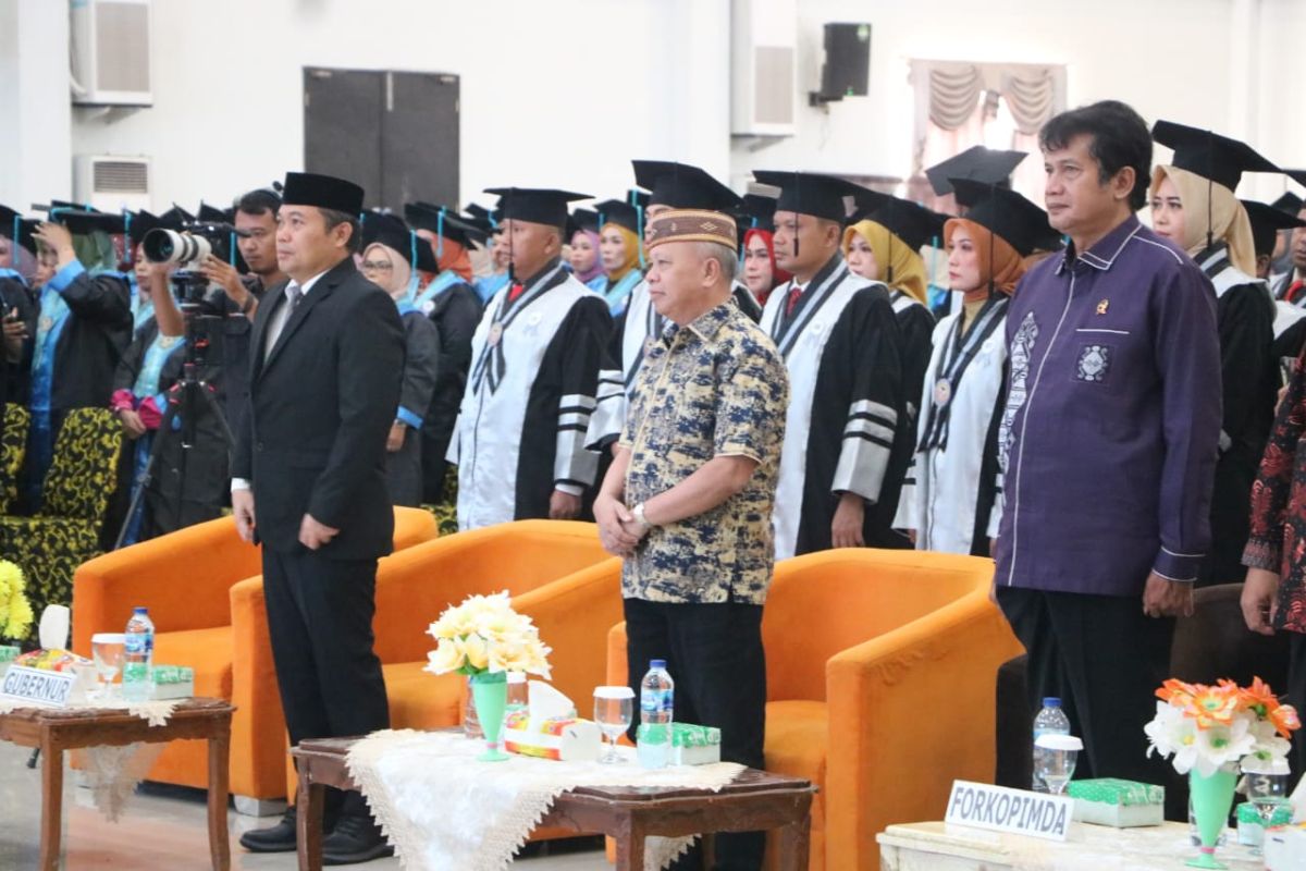 Pengadilan Tinggi Gorontalo Hadiri Undangan Wisuda Program Magister (S2) Dan Program Sarjana (S1) Universitas Bina Taruna Gorontalo