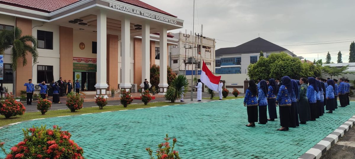 Upacara Peringatan HUT RI Ke-79 Pada Pengadilan Tinggi Gorontalo
