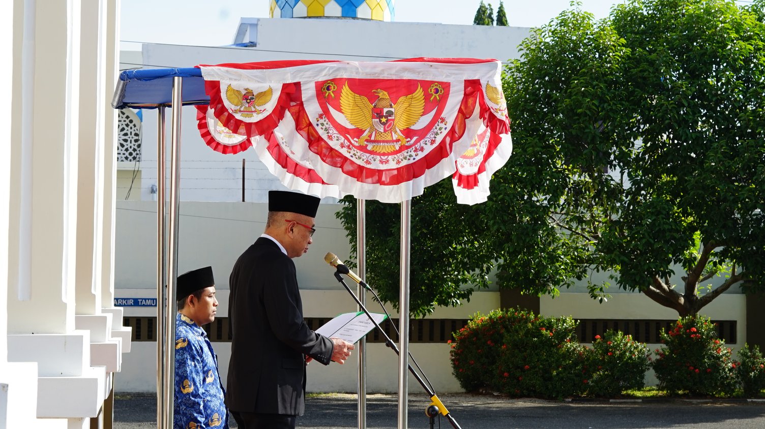 Dr. YAPI, S.H., M.H.